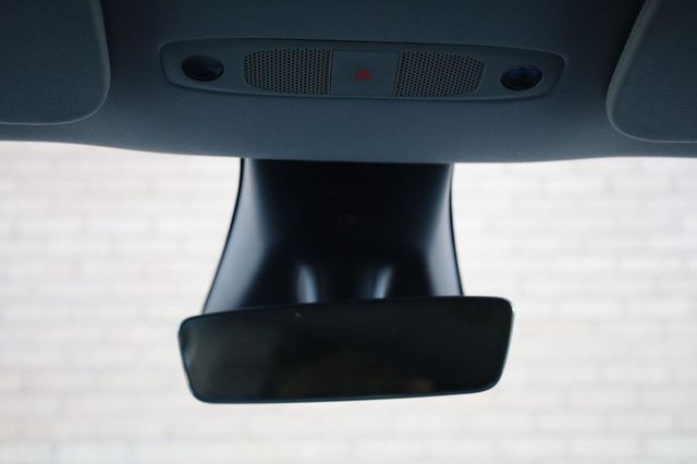 2025 Tesla Model Y Long Range - 23083408 - 35