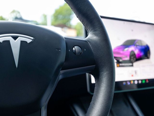 2025 Tesla Model Y Long Range - 23078120 - 19
