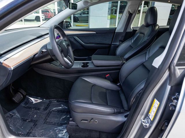 2025 Tesla Model Y Long Range - 23078120 - 23