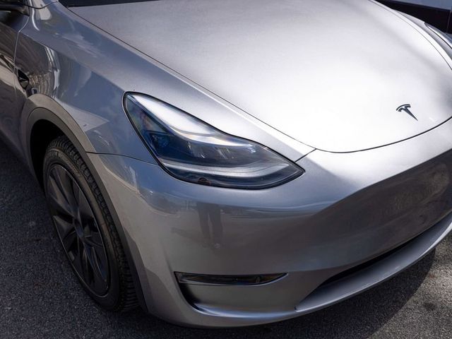 2025 Tesla Model Y Long Range - 23078120 - 29