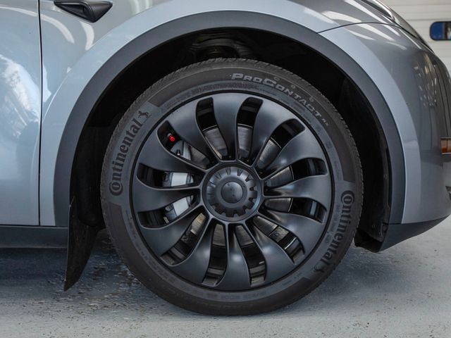 2025 Tesla Model Y Long Range AWD - 22983164 - 11