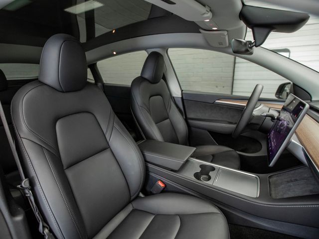 2025 Tesla Model Y Long Range AWD - 22983164 - 20