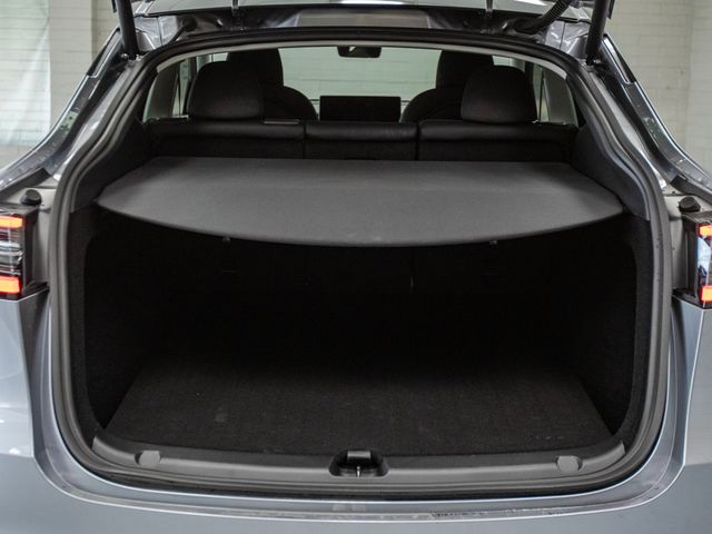 2025 Tesla Model Y Long Range AWD - 22983164 - 25