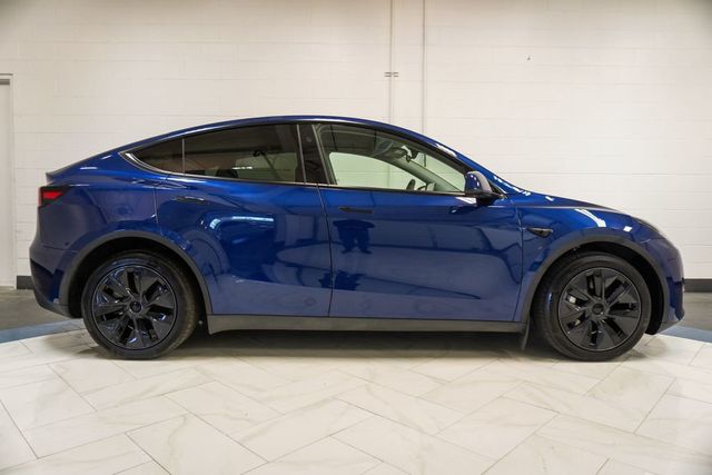 2025 Tesla Model Y Long Range AWD - 23024114 - 28