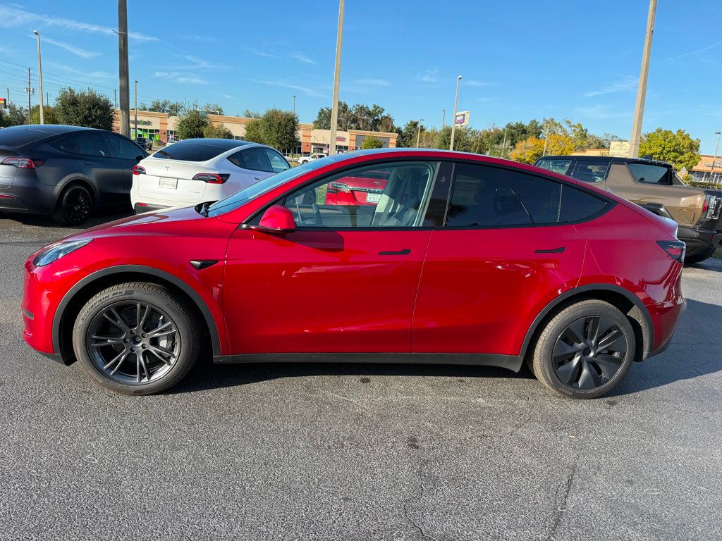 2025 Tesla Model Y Long Range AWD - 22954187 - 6