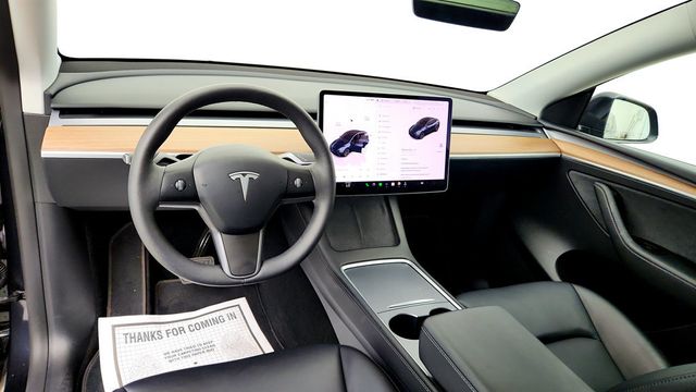 2025 Tesla Model Y Long Range AWD - 23036890 - 11