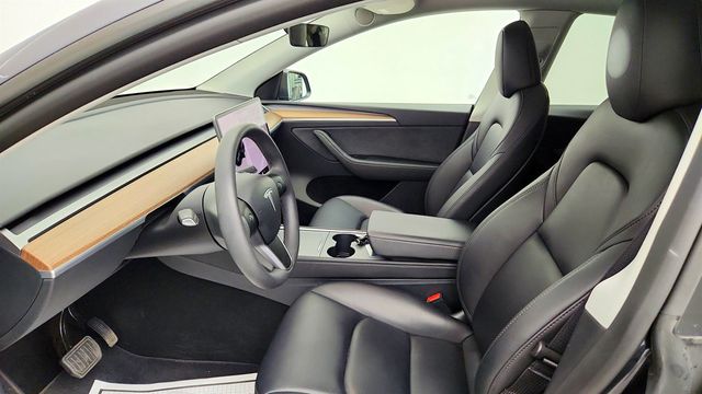 2025 Tesla Model Y Long Range AWD - 23036890 - 23