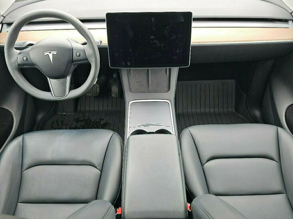 2025 Tesla Model Y Long Range AWD - 22981384 - 1