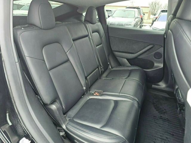 2025 Tesla Model Y Long Range AWD - 22981384 - 19