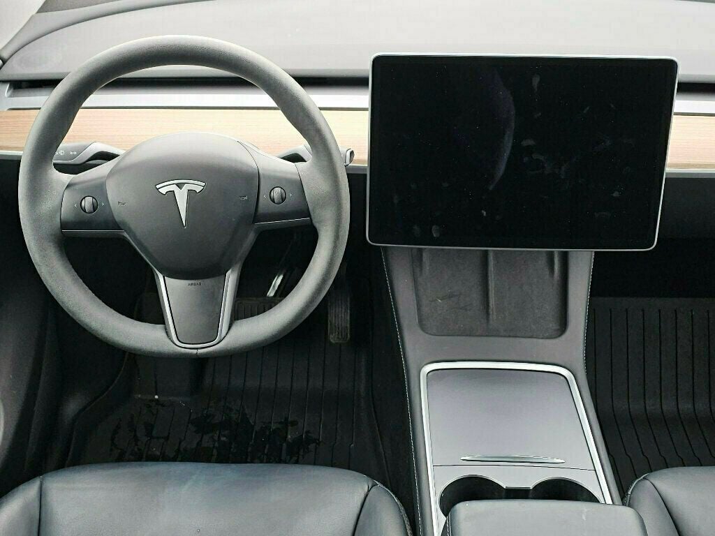 2025 Tesla Model Y Long Range AWD - 22981384 - 23