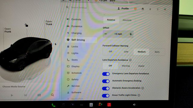 2025 Tesla Model Y Long Range AWD *Ltd Avail* - 23018222 - 19