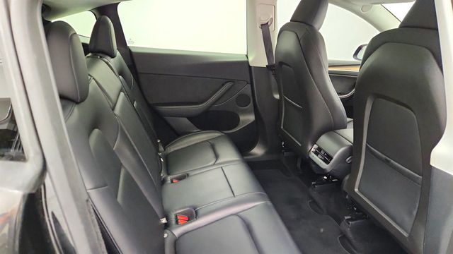 2025 Tesla Model Y Long Range AWD *Ltd Avail* - 23018222 - 26