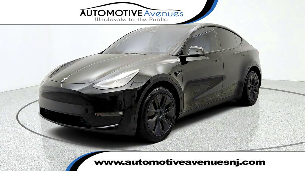 2025 Tesla Model Y Long Range AWD *Ltd Avail* - 23075716 | Video 1