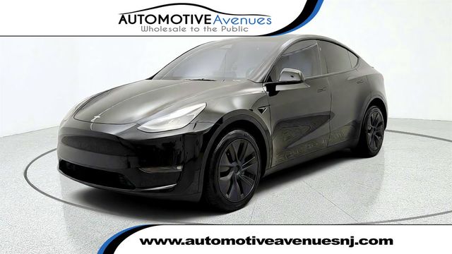 2025 Tesla Model Y Long Range AWD *Ltd Avail* - 23075716 - 0