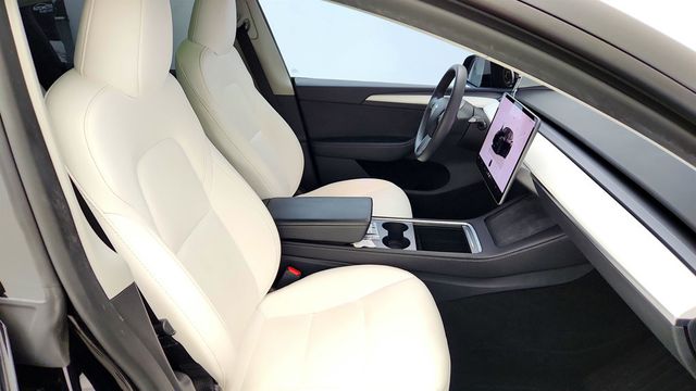 2025 Tesla Model Y Long Range AWD *Ltd Avail* - 23075716 - 26