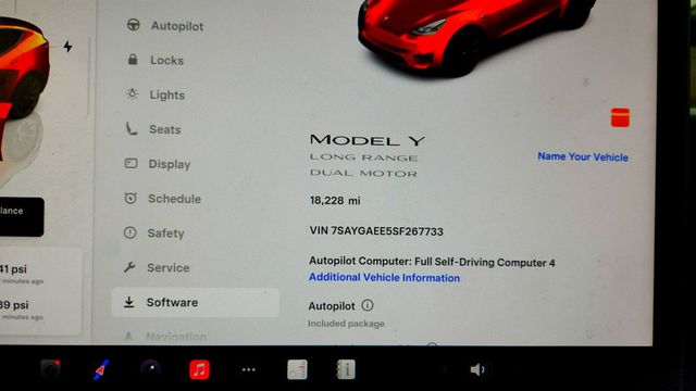 2025 Tesla Model Y Long Range AWD *Ltd Avail* with 7 Seat Interior & 20'' Wheels - 22982784 - 31