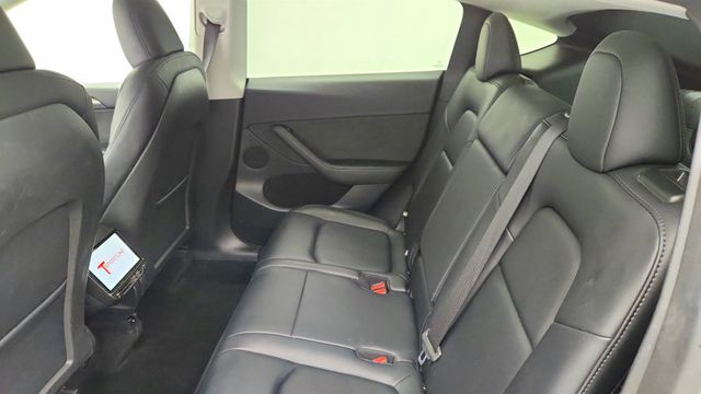 2025 Tesla Model Y Long Range AWD *Ltd Avail* with 7 Seat Interior & 20'' Wheels - 22982784 - 42