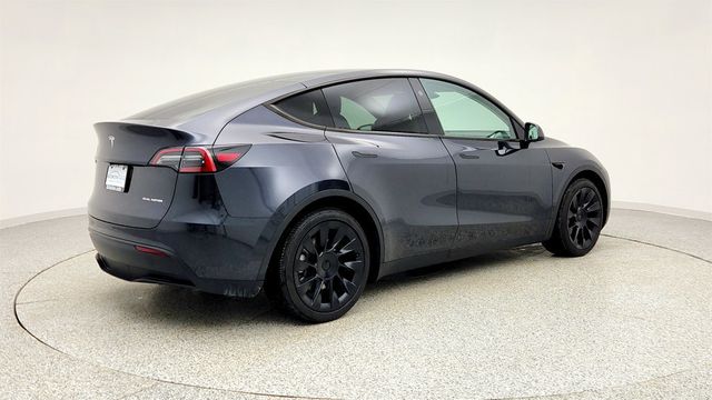 2025 Tesla Model Y Long Range AWD *Ltd Avail* with 7 Seat Interior & 20'' Wheels - 22982784 - 4