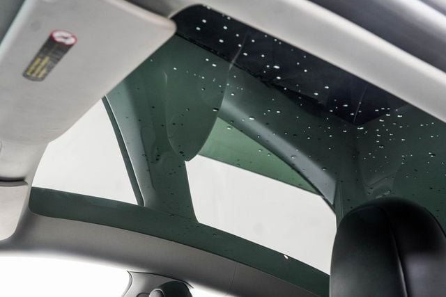 2025 Tesla Model Y Long Range RWD - 22986445 - 9