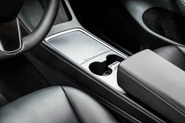 2025 Tesla Model Y Long Range RWD - 22986445 - 11