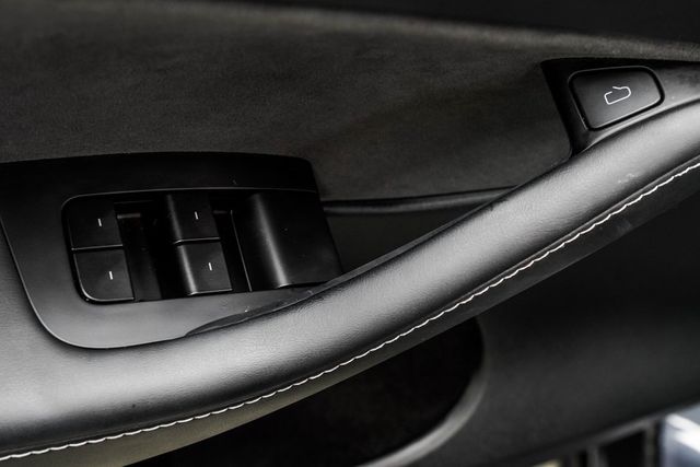 2025 Tesla Model Y Long Range RWD - 22986445 - 30