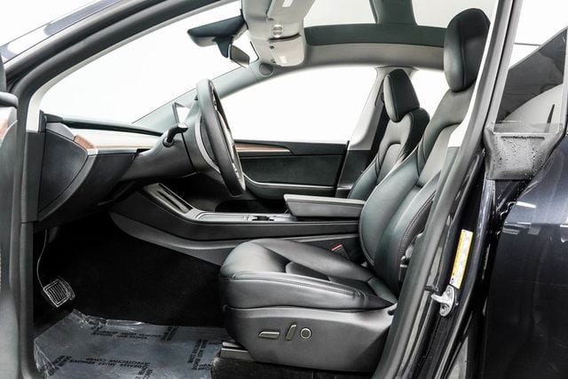 2025 Tesla Model Y Long Range RWD - 22986445 - 6