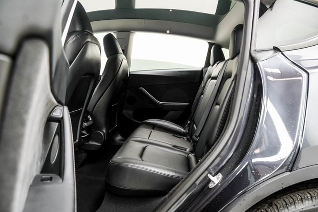 2025 Tesla Model Y Long Range RWD - 22986445 - 8