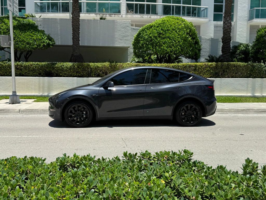 2025 Tesla Model Y Long Range RWD - 23047890 - 9