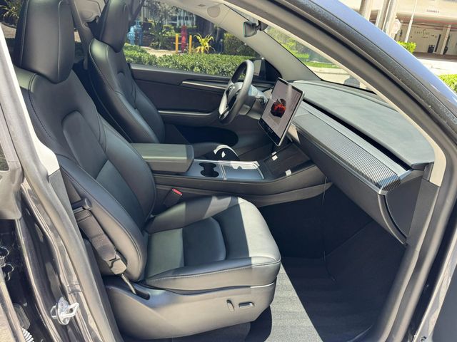 2025 Tesla Model Y Long Range RWD - 23047890 - 10