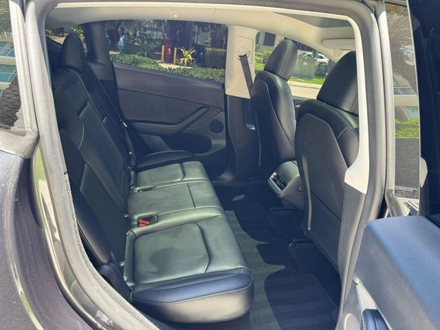 2025 Tesla Model Y Long Range RWD - 23047890 - 11