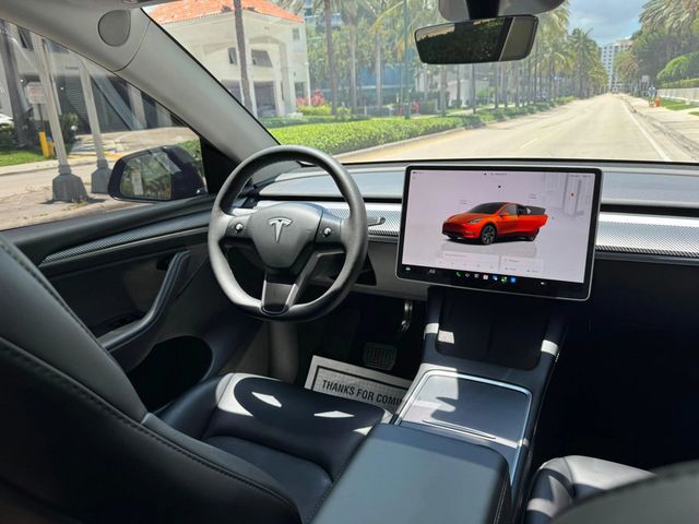 2025 Tesla Model Y Long Range RWD - 23047890 - 21