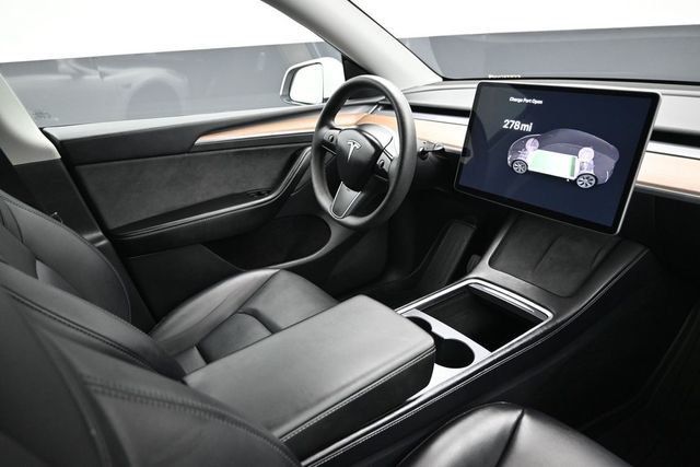 2025 Tesla Model Y Long Range RWD - 23030842 - 12
