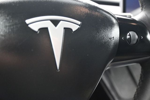 2025 Tesla Model Y Long Range RWD - 23030842 - 16