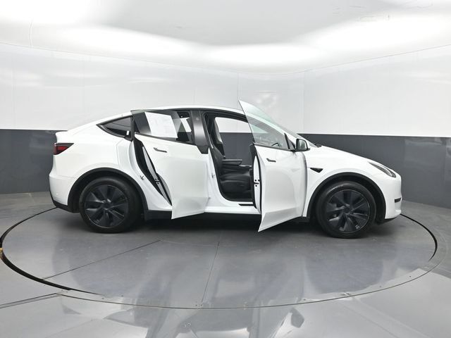 2025 Tesla Model Y Long Range RWD - 23030842 - 27