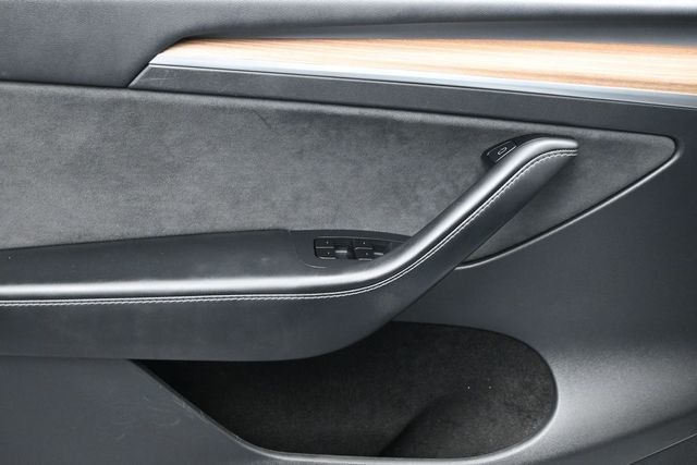 2025 Tesla Model Y Long Range RWD - 23030842 - 6