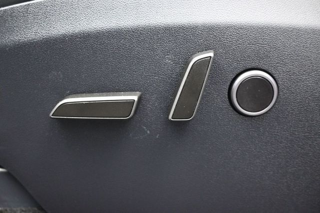 2025 Tesla Model Y Long Range RWD - 23030842 - 7