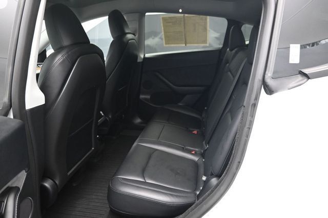 2025 Tesla Model Y Long Range RWD - 23030842 - 8
