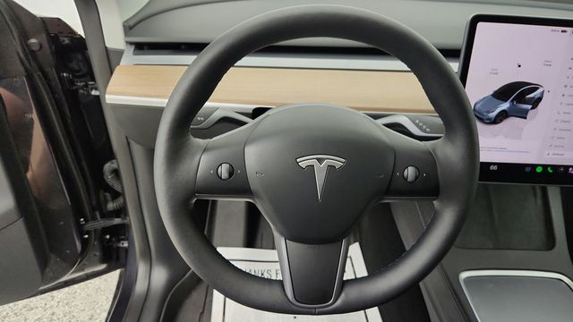 2025 Tesla Model Y Long Range RWD *Ltd Avail* - 23081112 - 12