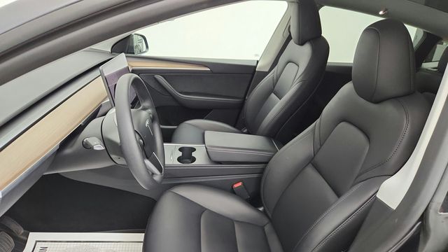 2025 Tesla Model Y Long Range RWD *Ltd Avail* - 23081112 - 24