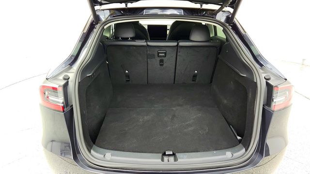 2025 Tesla Model Y Long Range RWD *Ltd Avail* - 23086634 - 26