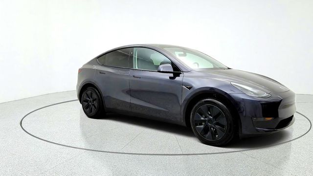 2025 Tesla Model Y Long Range RWD *Ltd Avail* - 23086634 - 2