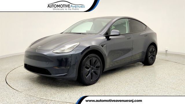 2025 Tesla Model Y Long Range RWD *Ltd Avail* w/ Panoramic Glass Roof - 22993466 - 0