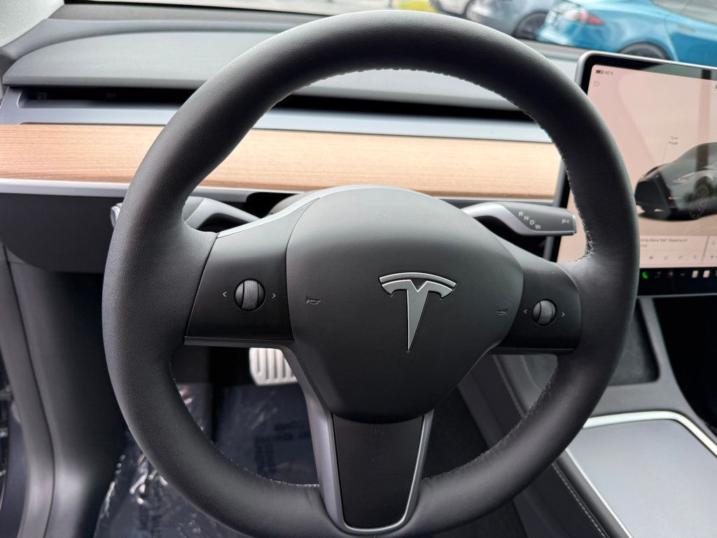 2025 Tesla Model Y Performance AWD - 22996503 - 10