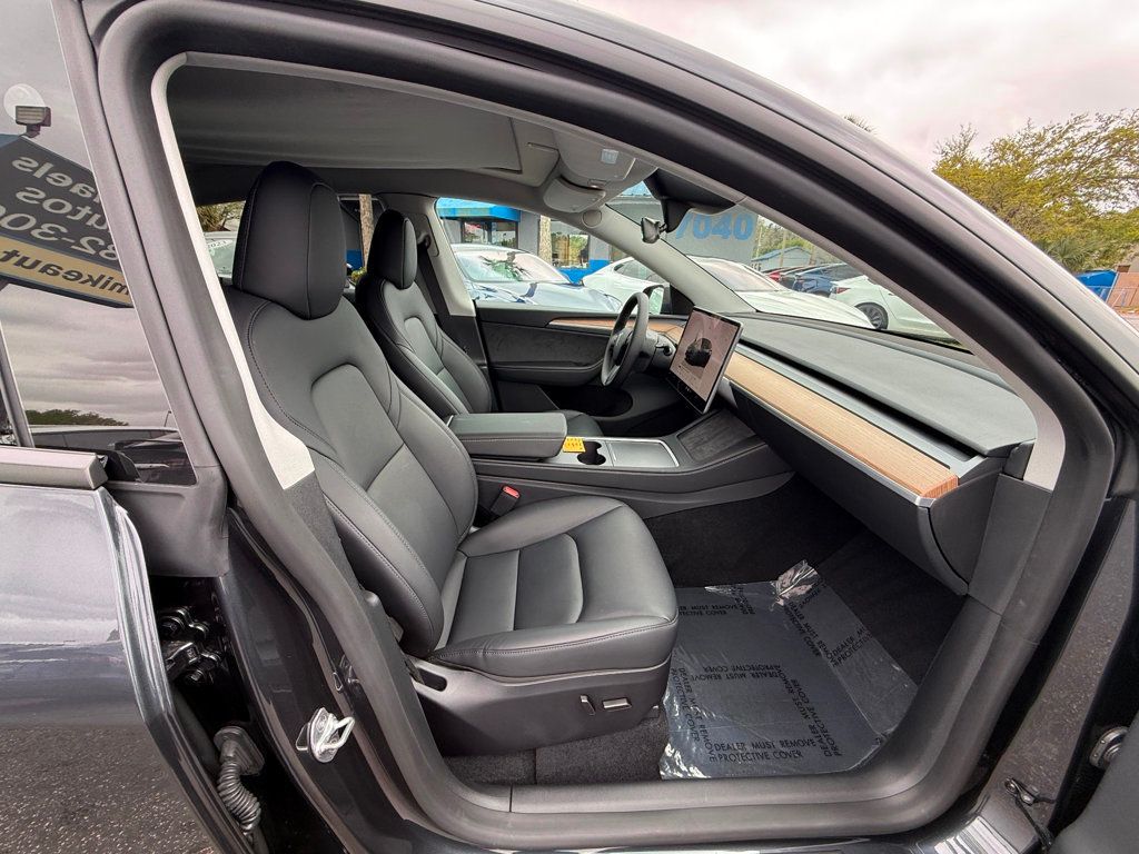 2025 Tesla Model Y Performance AWD - 22996503 - 30