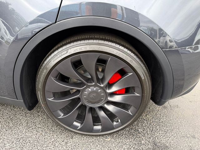 2025 Tesla Model Y Performance AWD - 22996503 - 35