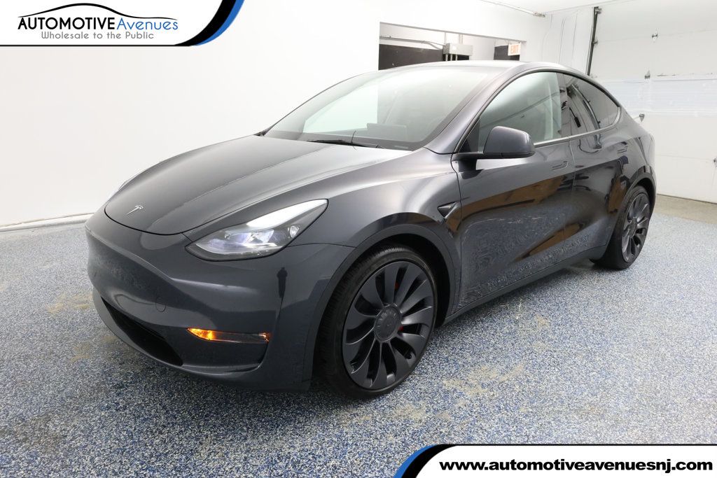 2025 Tesla Model Y Performance AWD *Ltd Avail* - 22938803 | Video 1