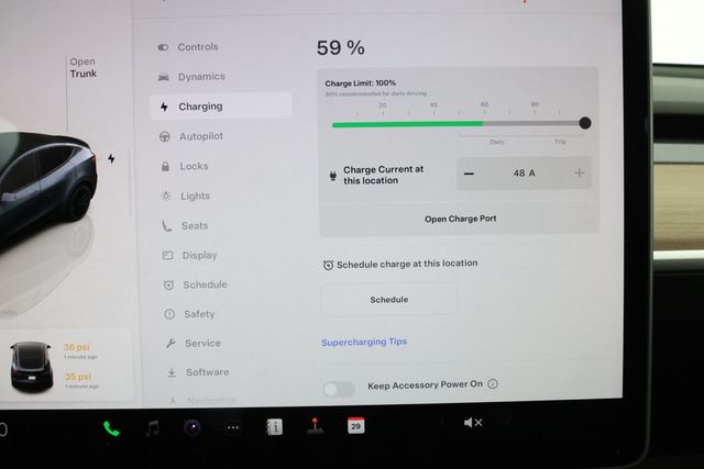 2025 Tesla Model Y Performance AWD *Ltd Avail* - 22938803 - 14