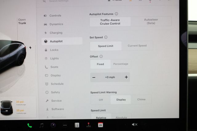 2025 Tesla Model Y Performance AWD *Ltd Avail* - 22938803 - 15