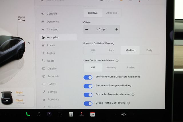 2025 Tesla Model Y Performance AWD *Ltd Avail* - 22938803 - 16