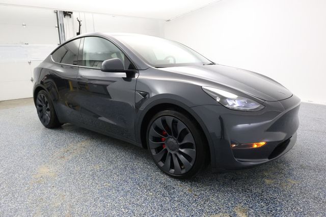 2025 Tesla Model Y Performance AWD *Ltd Avail* - 22938803 - 1